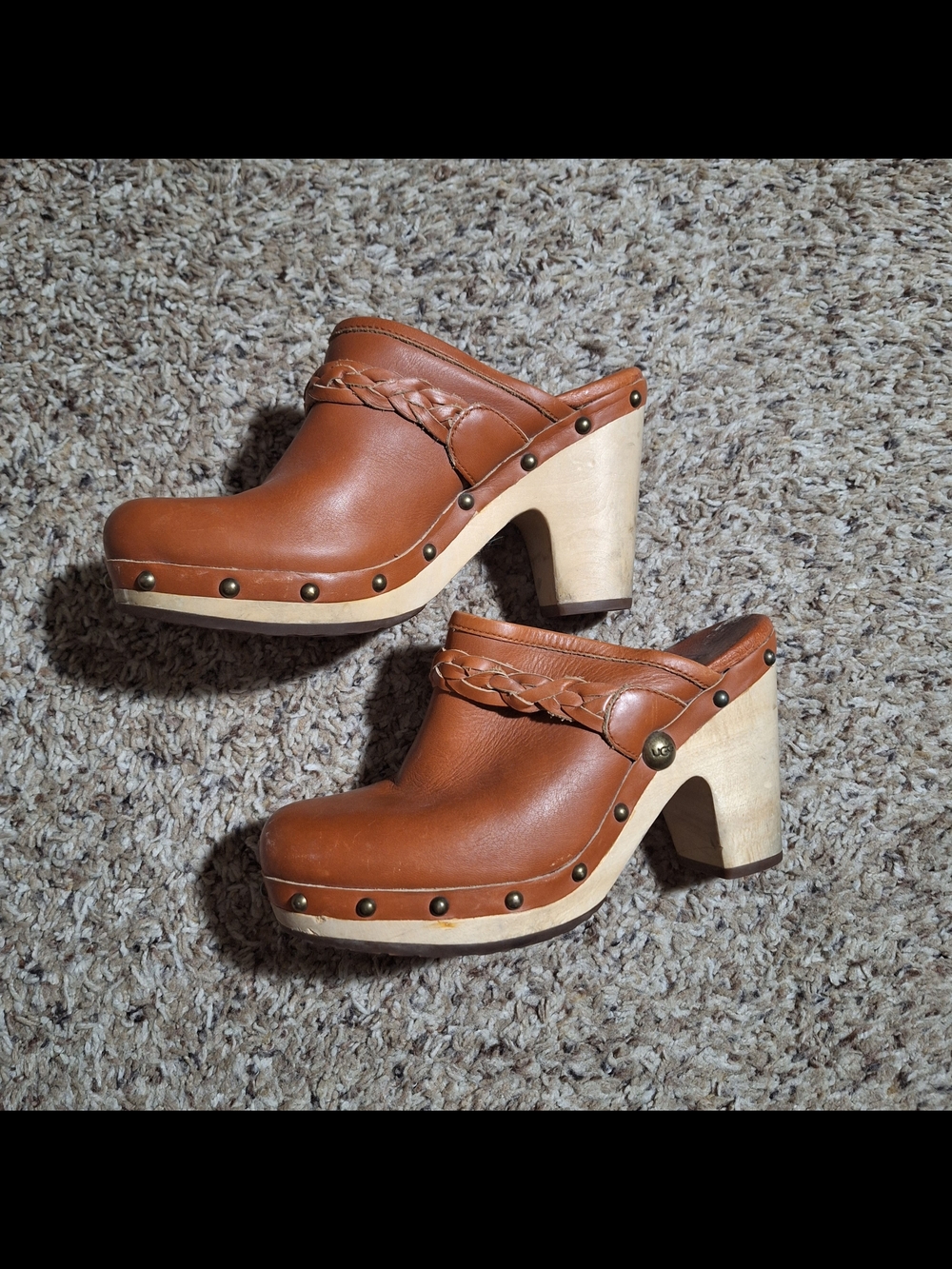 UGG Leather Kaylee Braided Wood Clogs Mules Size 7